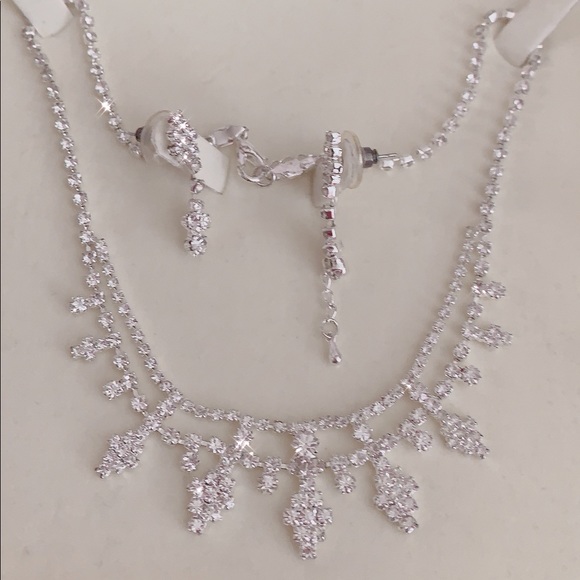 Necklace and earrings set for Wedding /evening event - Picture 3 of 3